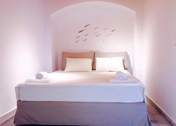 إم فور ميكونوس